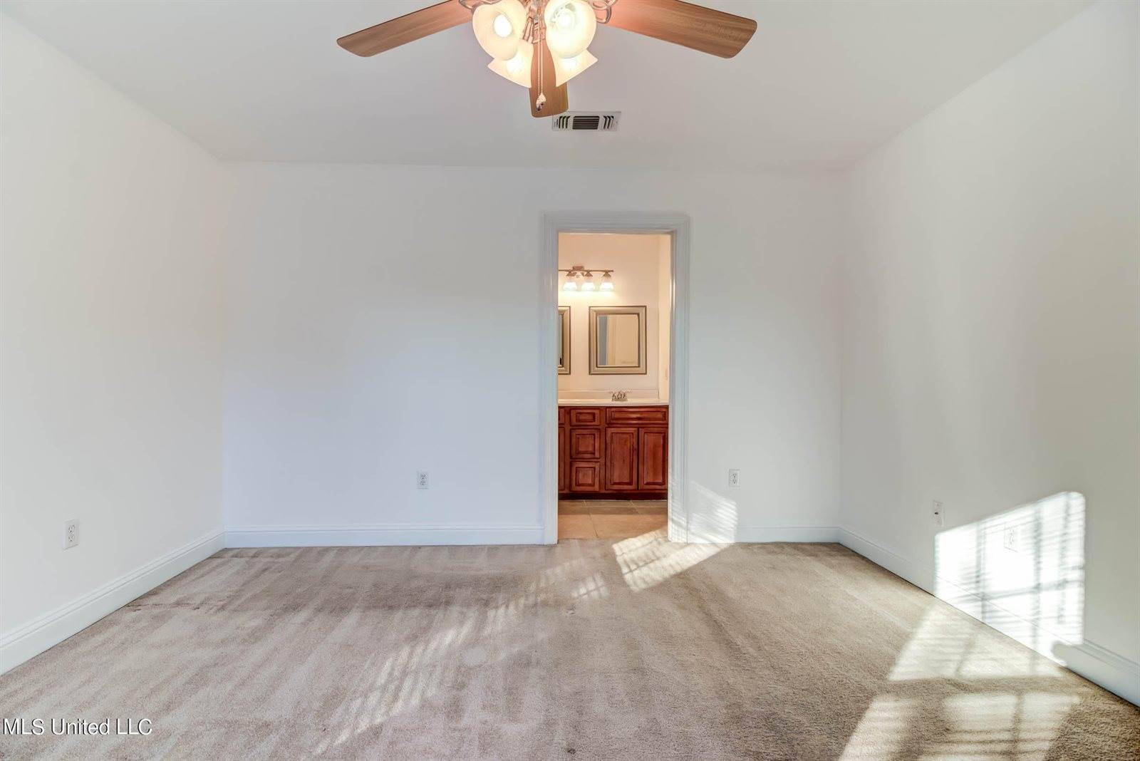 2123 Lindhridge Drive, Gulfport, MS 39503