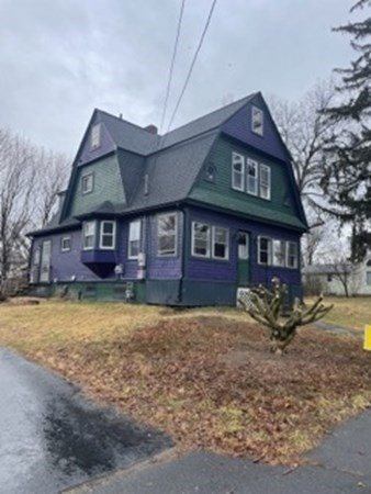 236 Grove St, Northampton, MA 01060