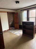 236 Grove St, Northampton, MA 01060