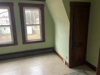 236 Grove St, Northampton, MA 01060