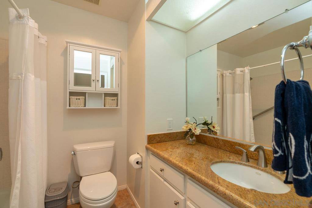 1011 Santa Helena Park Ct, Solana Beach, CA 92075