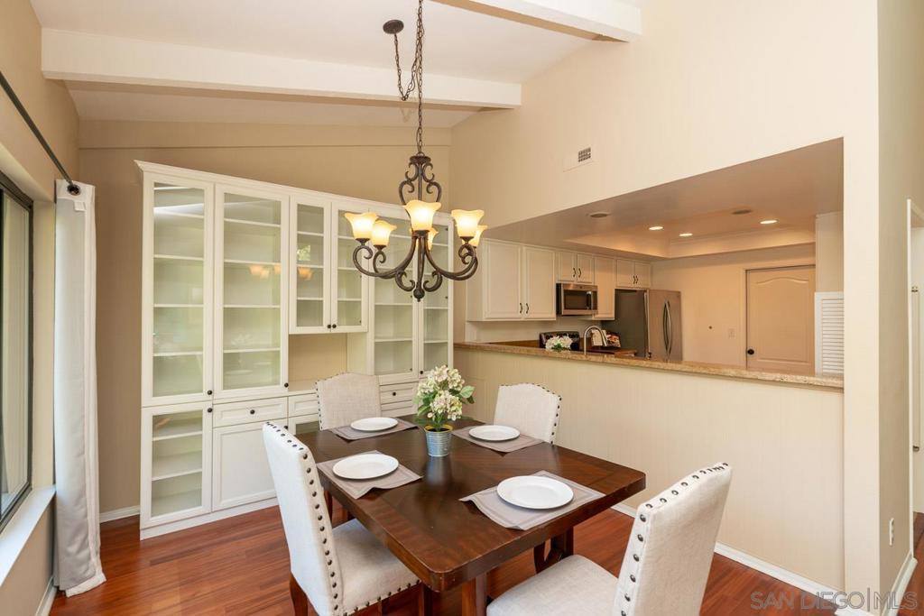 1011 Santa Helena Park Ct, Solana Beach, CA 92075