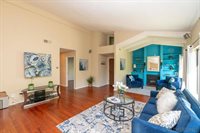1011 Santa Helena Park Ct, Solana Beach, CA 92075
