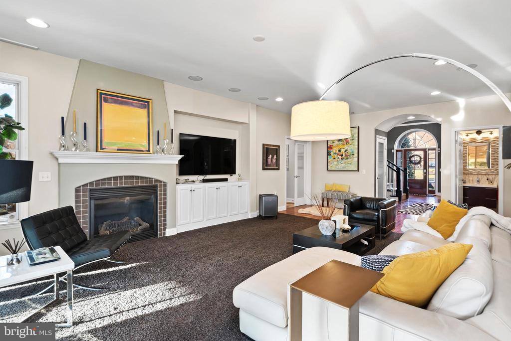 2380 Woodstream Way, Enola, PA 17025