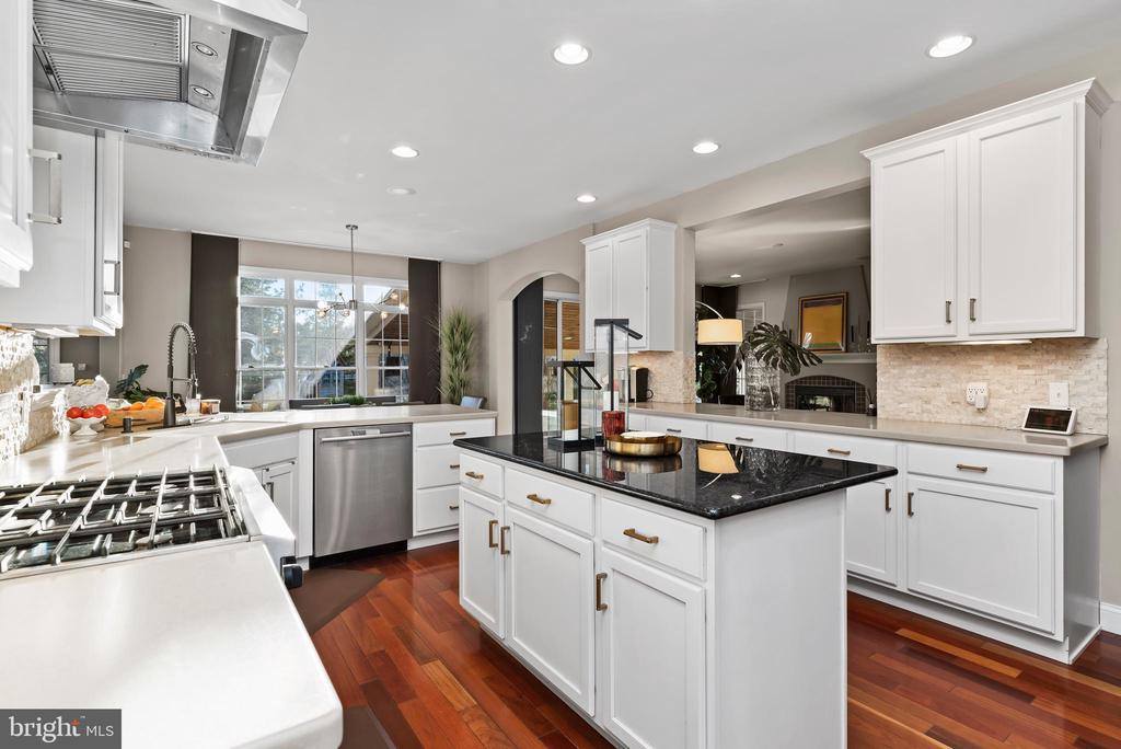 2380 Woodstream Way, Enola, PA 17025