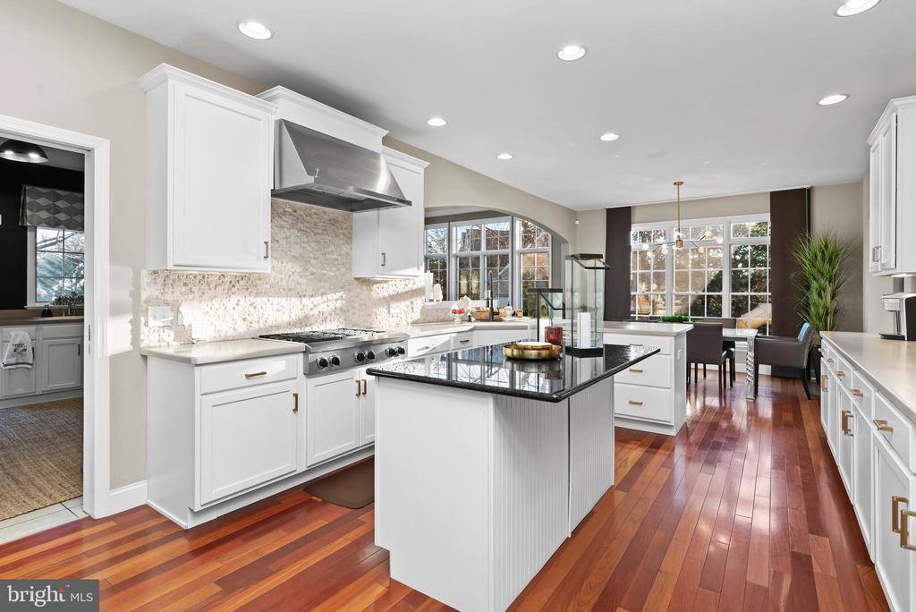 2380 Woodstream Way, Enola, PA 17025