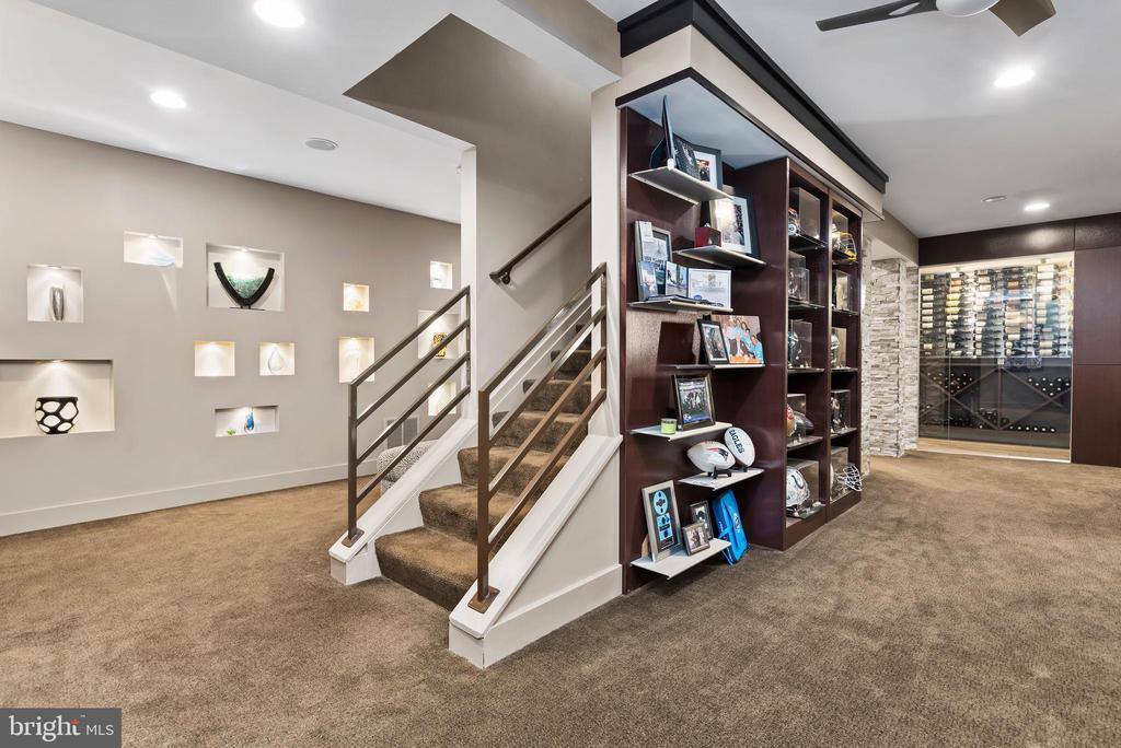 2380 Woodstream Way, Enola, PA 17025