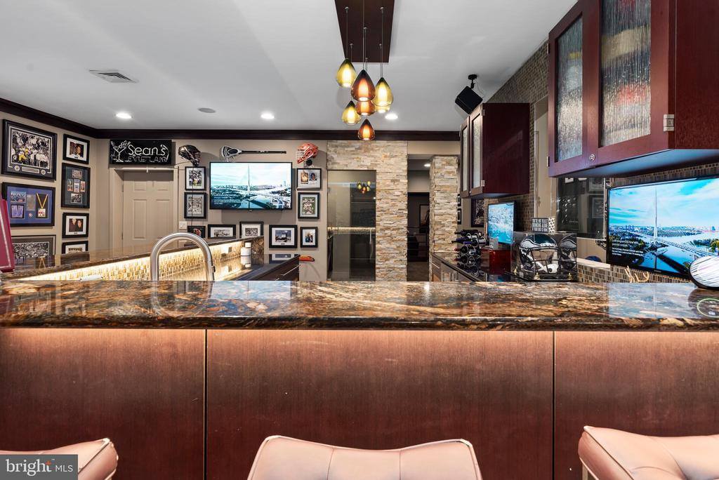 2380 Woodstream Way, Enola, PA 17025