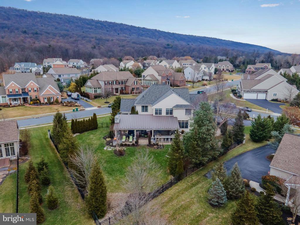 2380 Woodstream Way, Enola, PA 17025