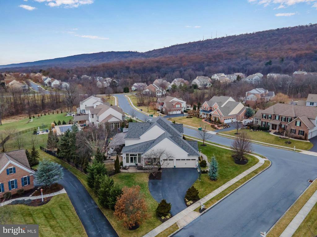 2380 Woodstream Way, Enola, PA 17025