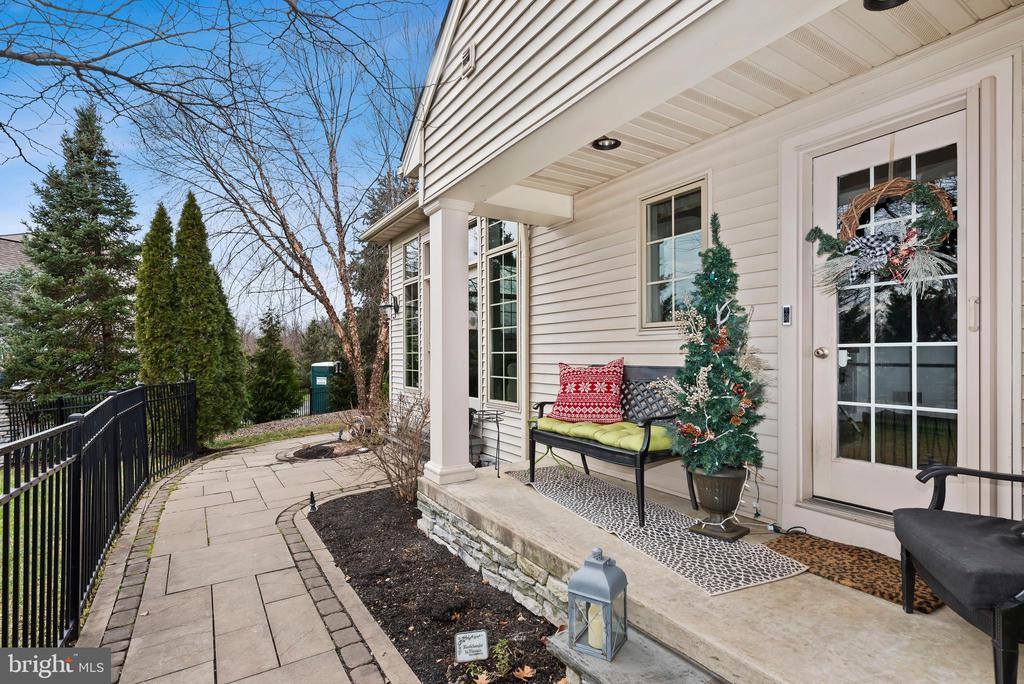 2380 Woodstream Way, Enola, PA 17025