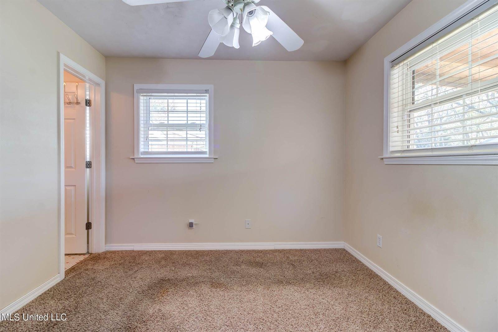 4518 Suffolk Street, Pascagoula, MS 39581