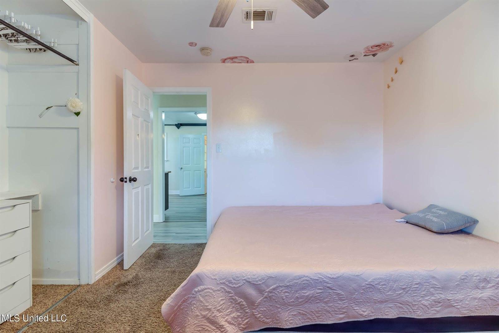 4518 Suffolk Street, Pascagoula, MS 39581