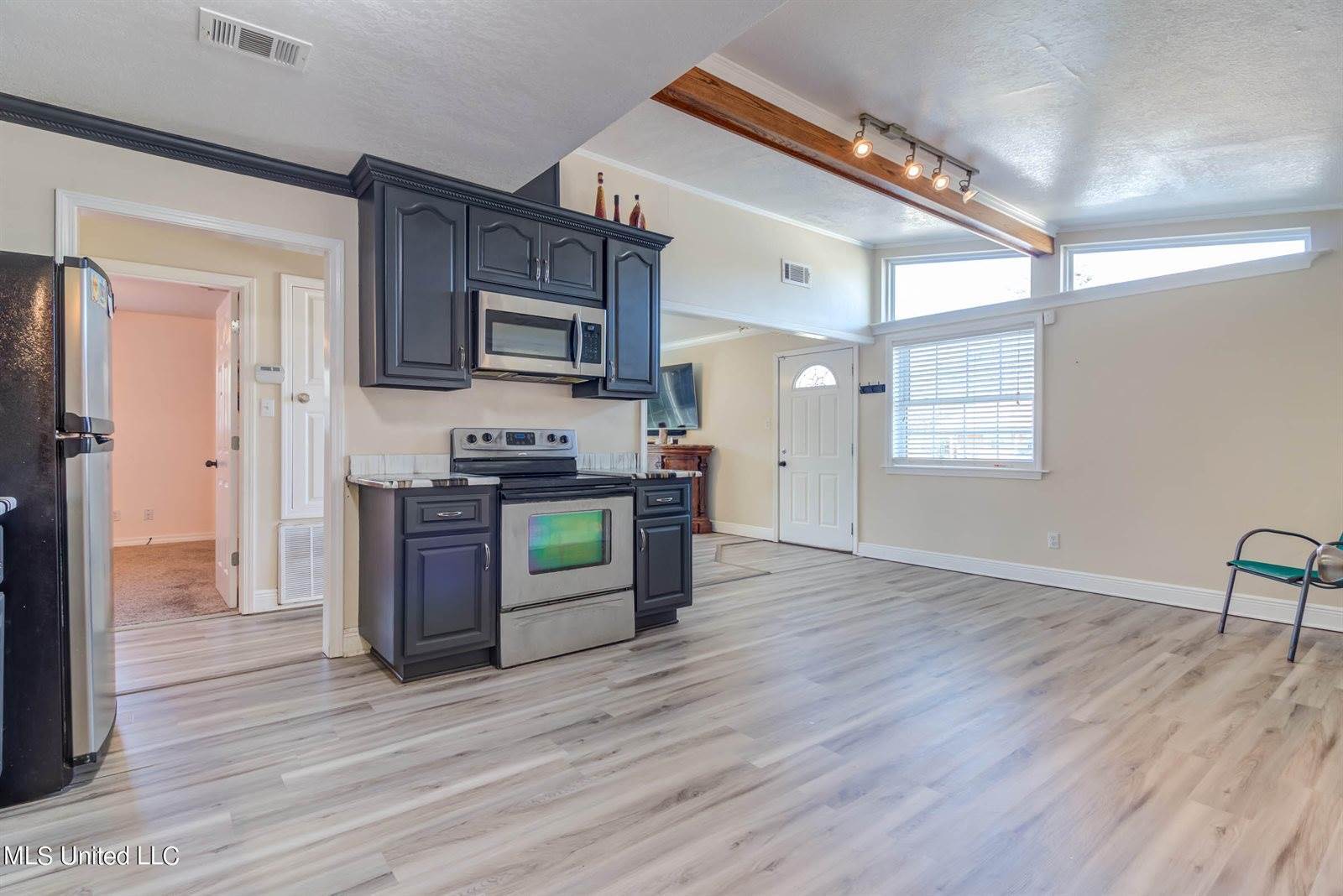 4518 Suffolk Street, Pascagoula, MS 39581