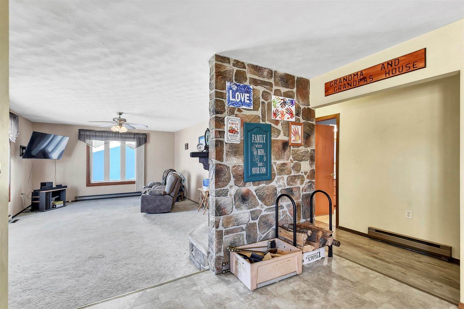 2058 Pershing Road, New London, WI 54961