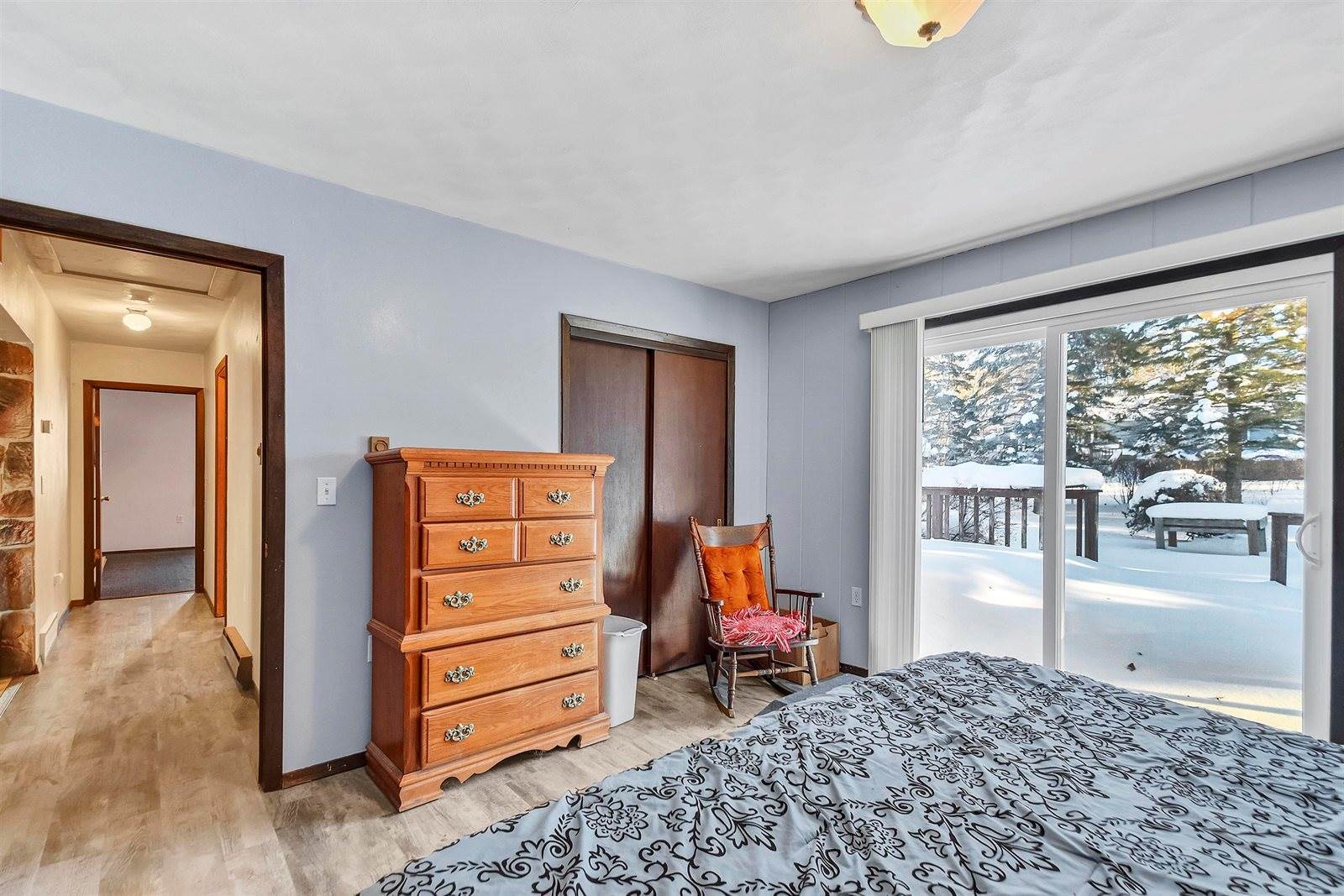 2058 Pershing Road, New London, WI 54961