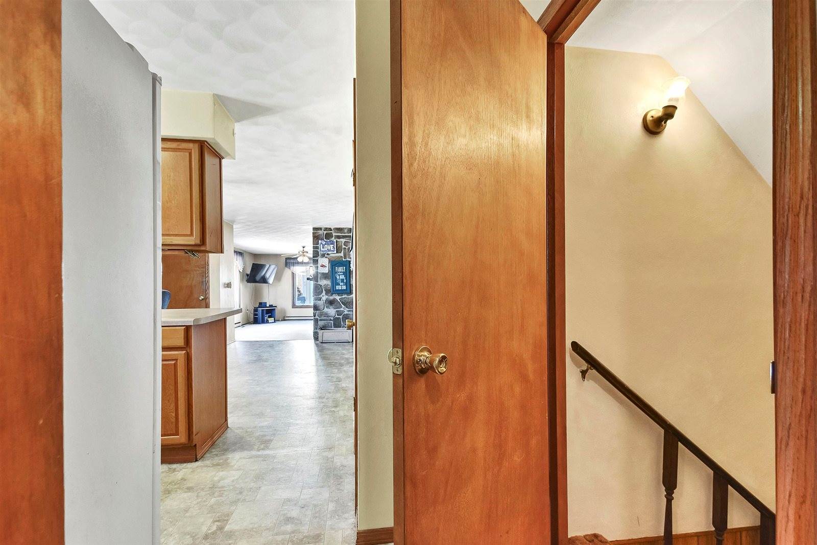 2058 Pershing Road, New London, WI 54961