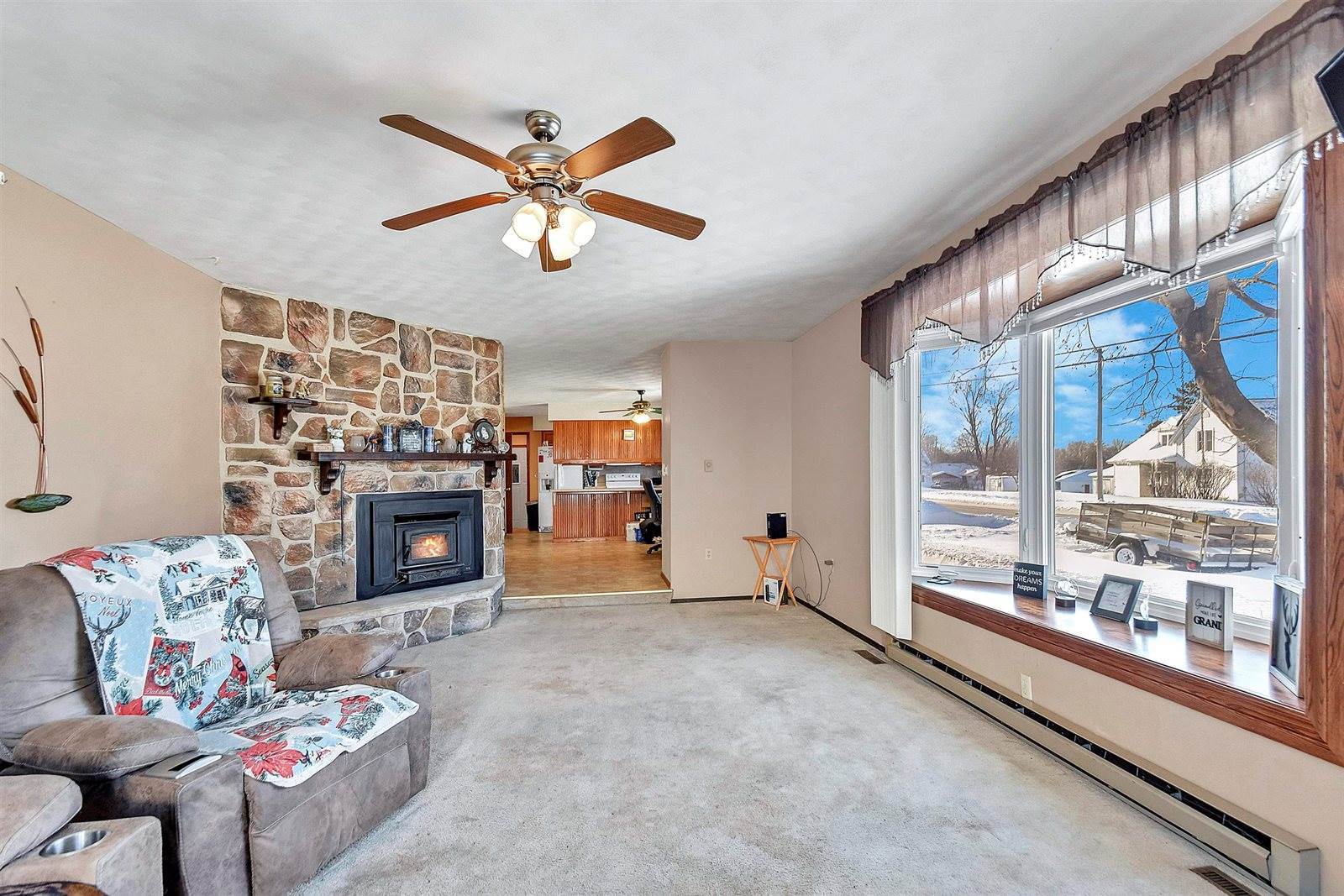 2058 Pershing Road, New London, WI 54961