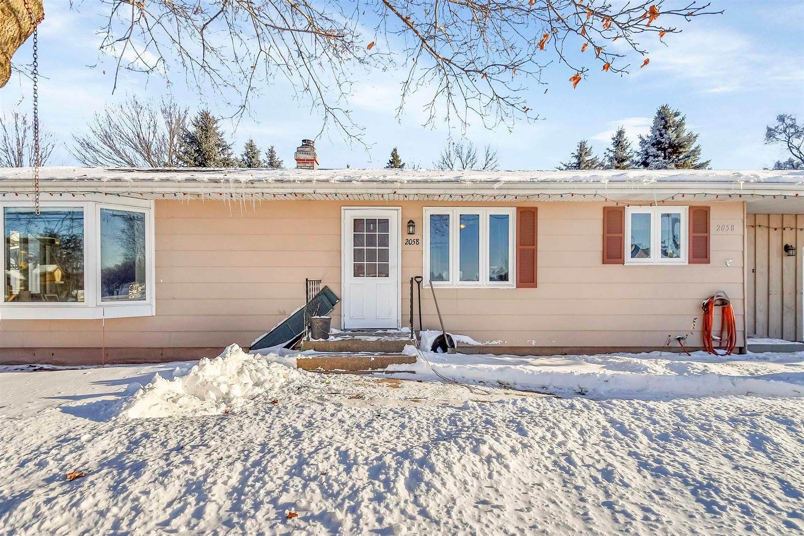 2058 Pershing Road, New London, WI 54961