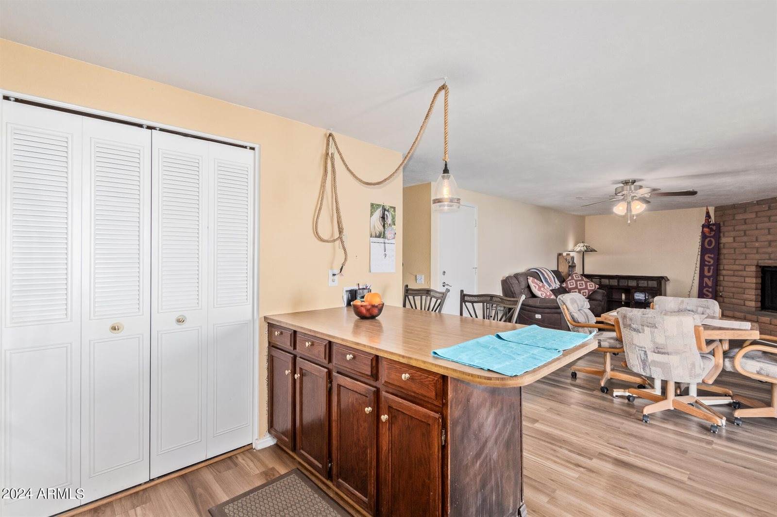 1710 West Palomino Drive, Chandler, AZ 85224