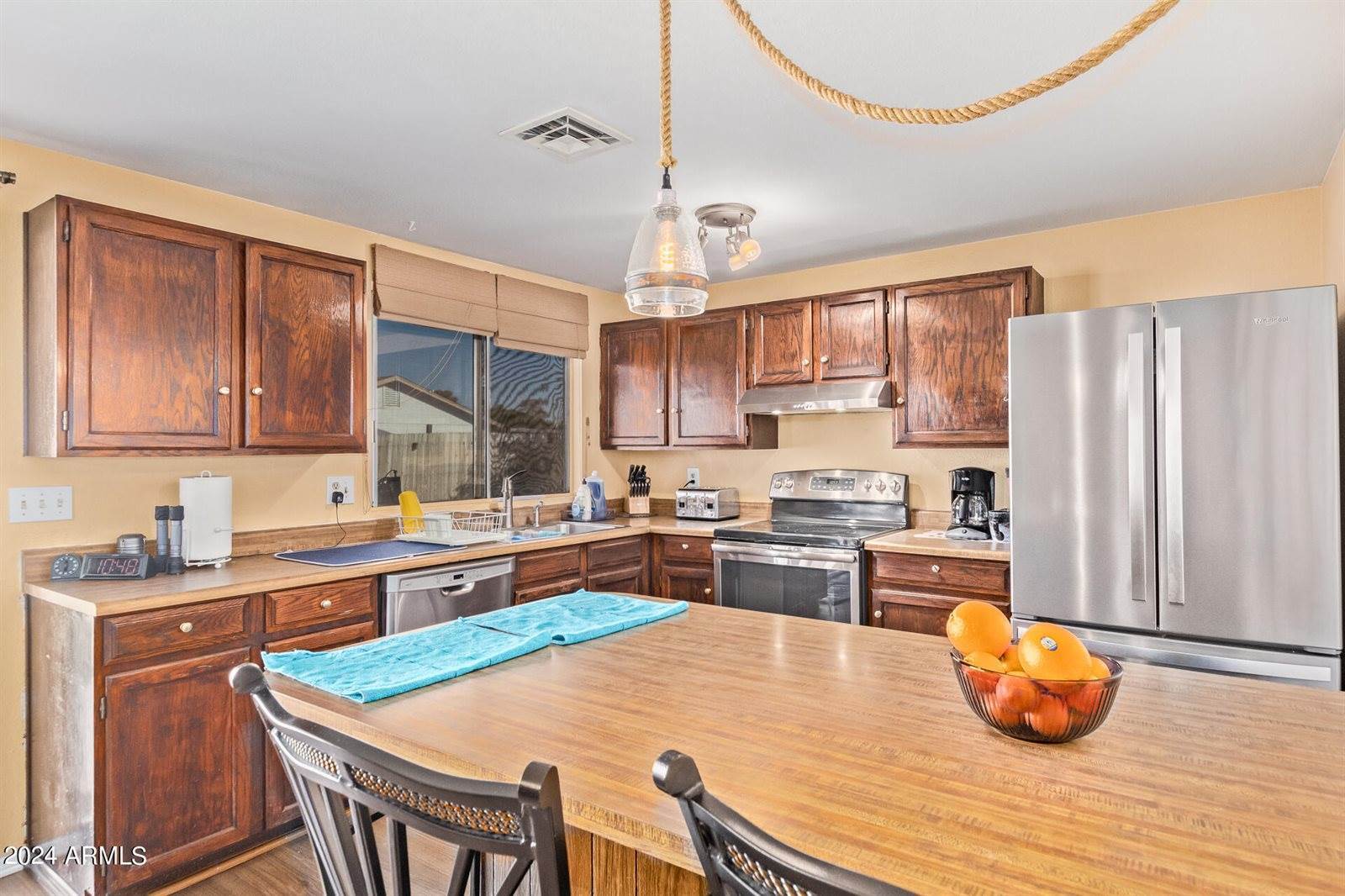 1710 West Palomino Drive, Chandler, AZ 85224