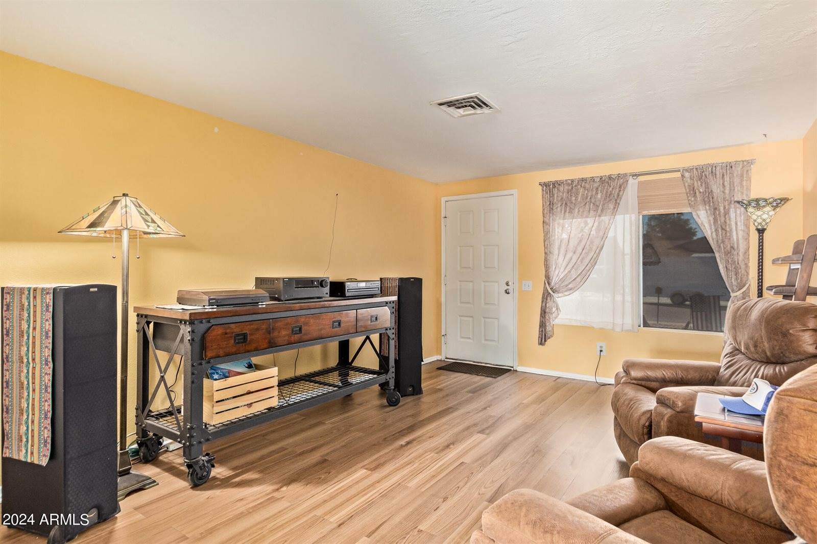 1710 West Palomino Drive, Chandler, AZ 85224