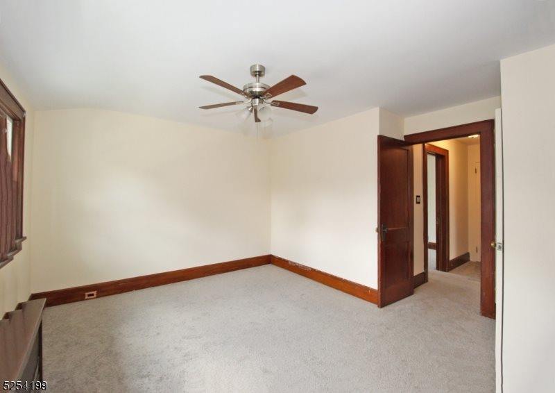 228 Locust Ave, Garwood, NJ 07027