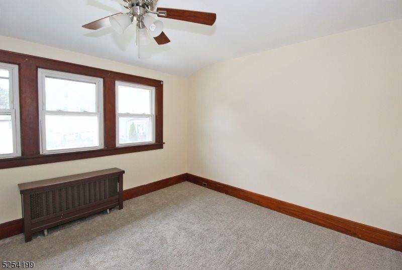 228 Locust Ave, Garwood, NJ 07027