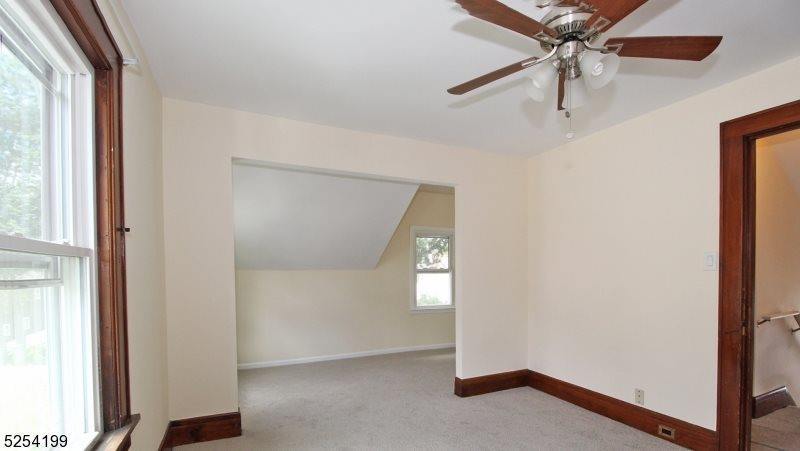 228 Locust Ave, Garwood, NJ 07027