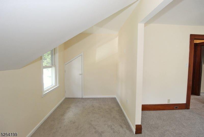 228 Locust Ave, Garwood, NJ 07027