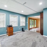 19666 Blossom Lane, Grosse Pointe Woods, MI 48236