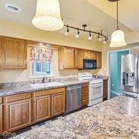 19666 Blossom Lane, Grosse Pointe Woods, MI 48236