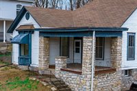 824 Shawnee Street, Leavenworth, KS 66048