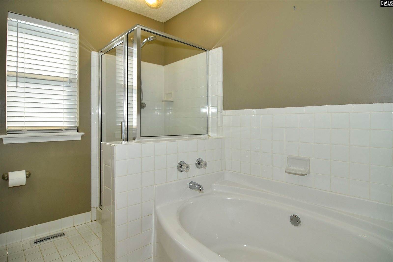 301 Whispering Glen, West Columbia, SC 29170