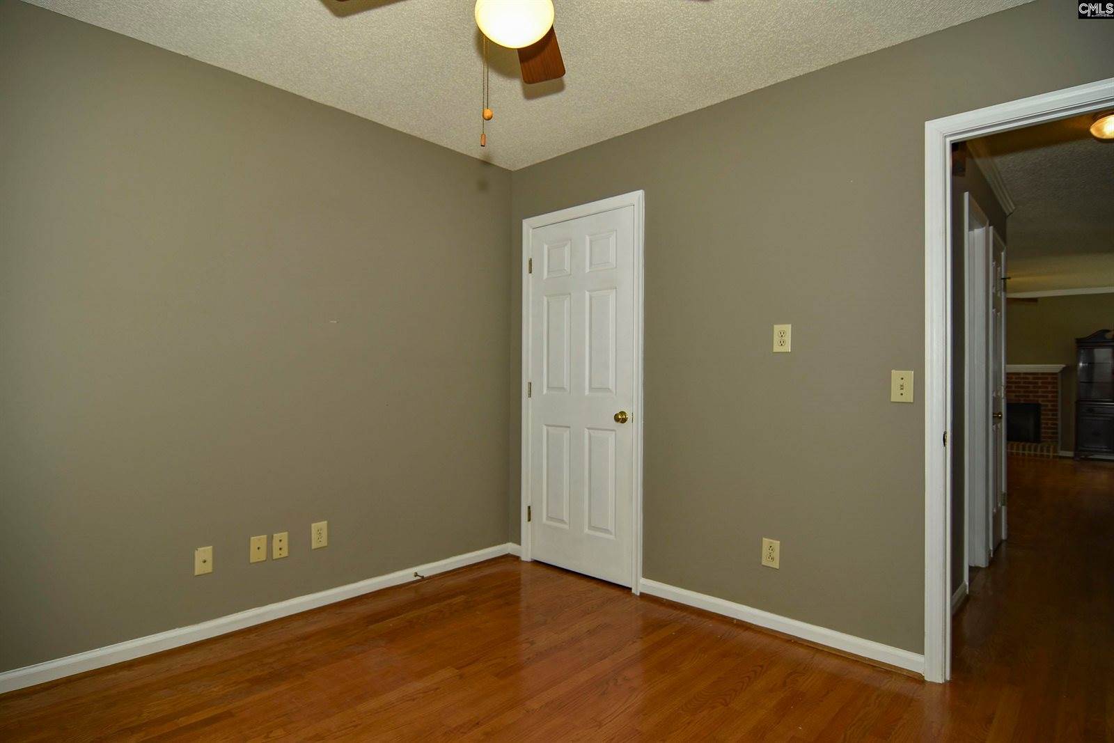 301 Whispering Glen, West Columbia, SC 29170