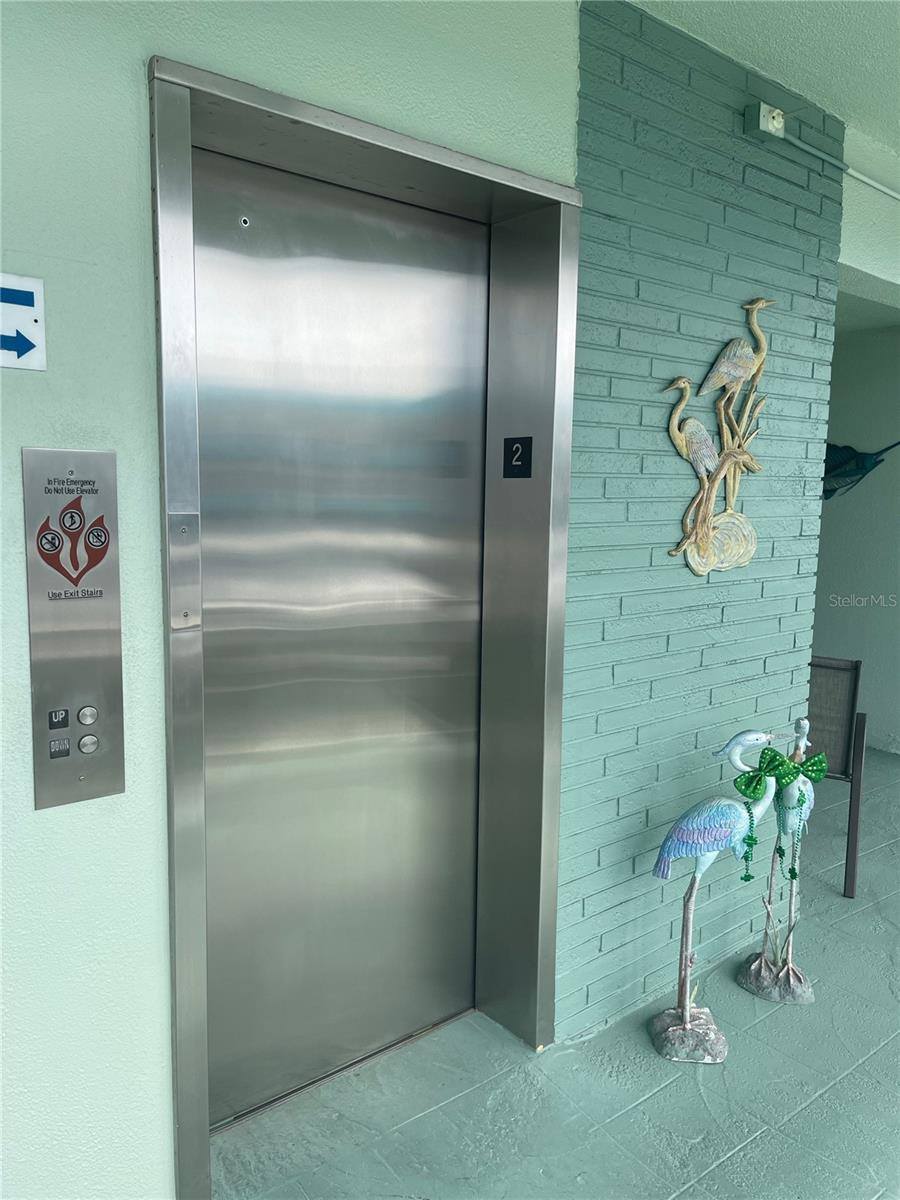 5935 30TH Avenue South, Gulfport, FL 33707