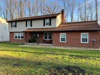 511 North Briarcliff, Canfield, OH 44406