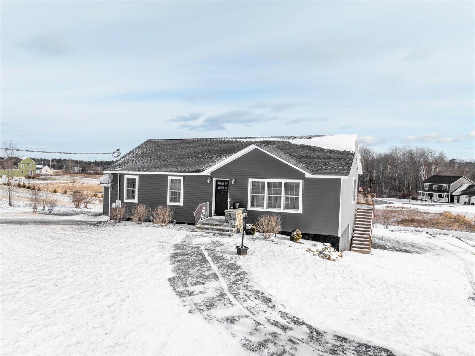 873 Blackstream Road, Hermon, ME 04401