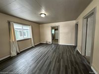 1014 Hammond Avenue, Flint, MI 48503