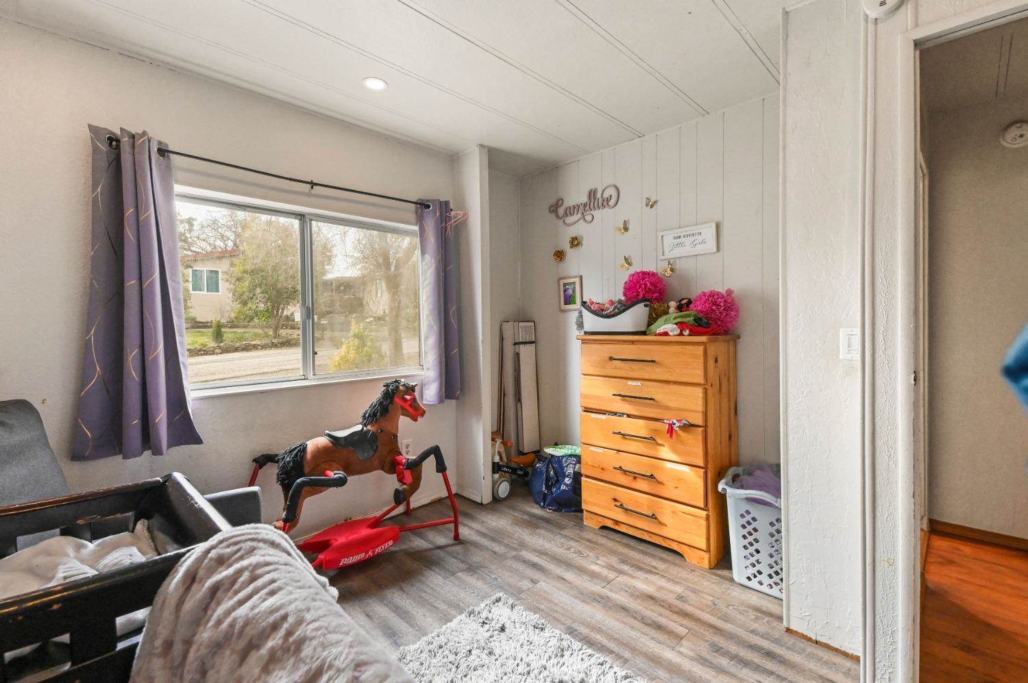 1825 Live Oak Drive, Douglas Flat, CA 95229