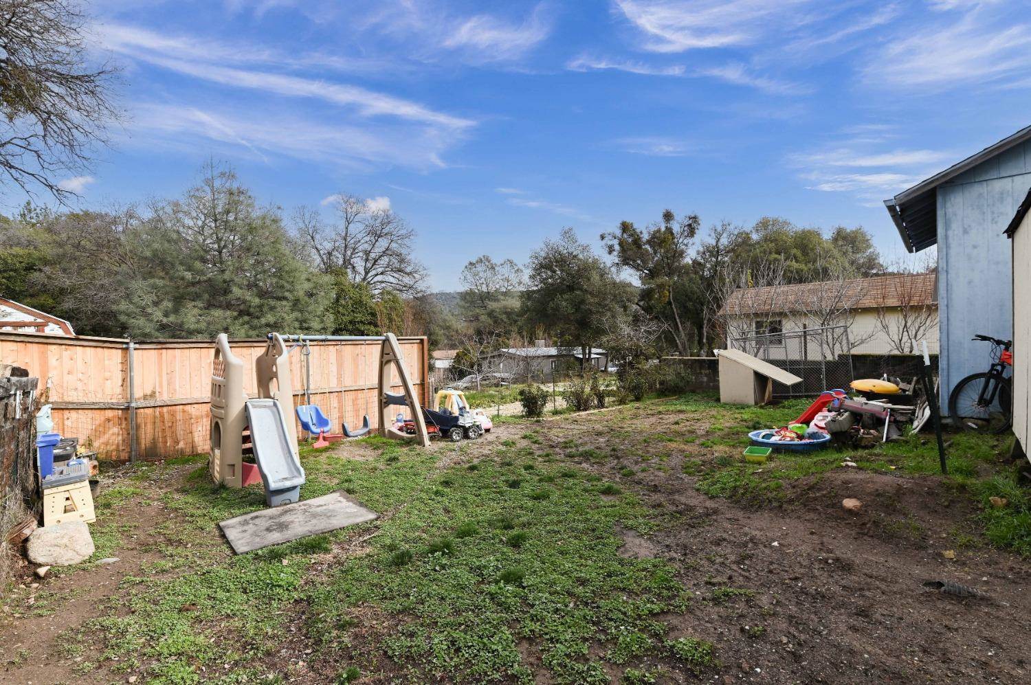 1825 Live Oak Drive, Douglas Flat, CA 95229