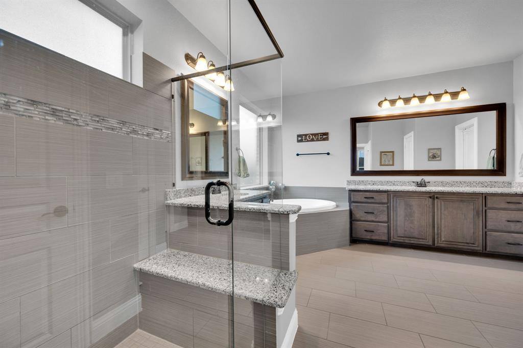 2406 Moon Dance Lane, Midlothian, TX 76065