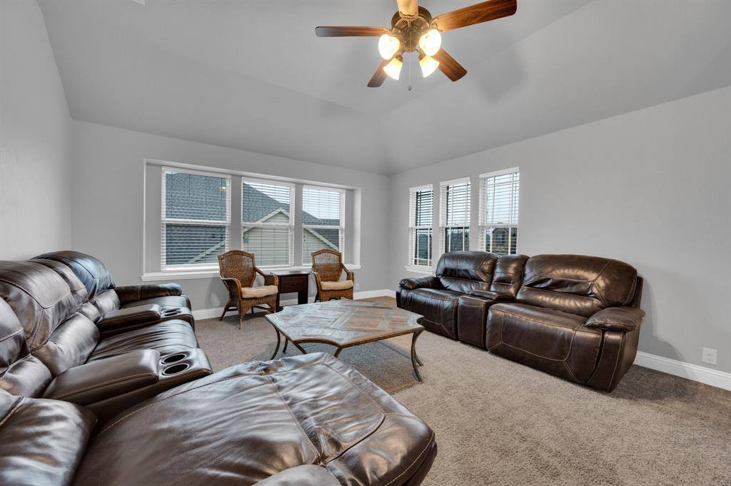 2406 Moon Dance Lane, Midlothian, TX 76065