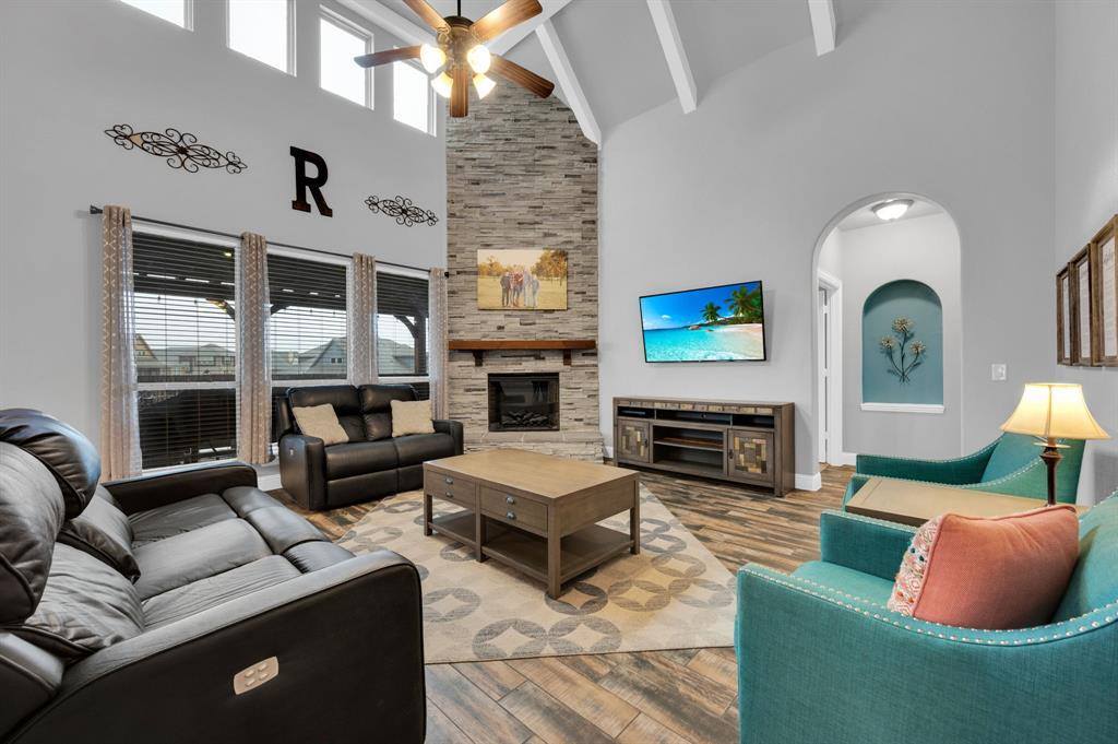 2406 Moon Dance Lane, Midlothian, TX 76065