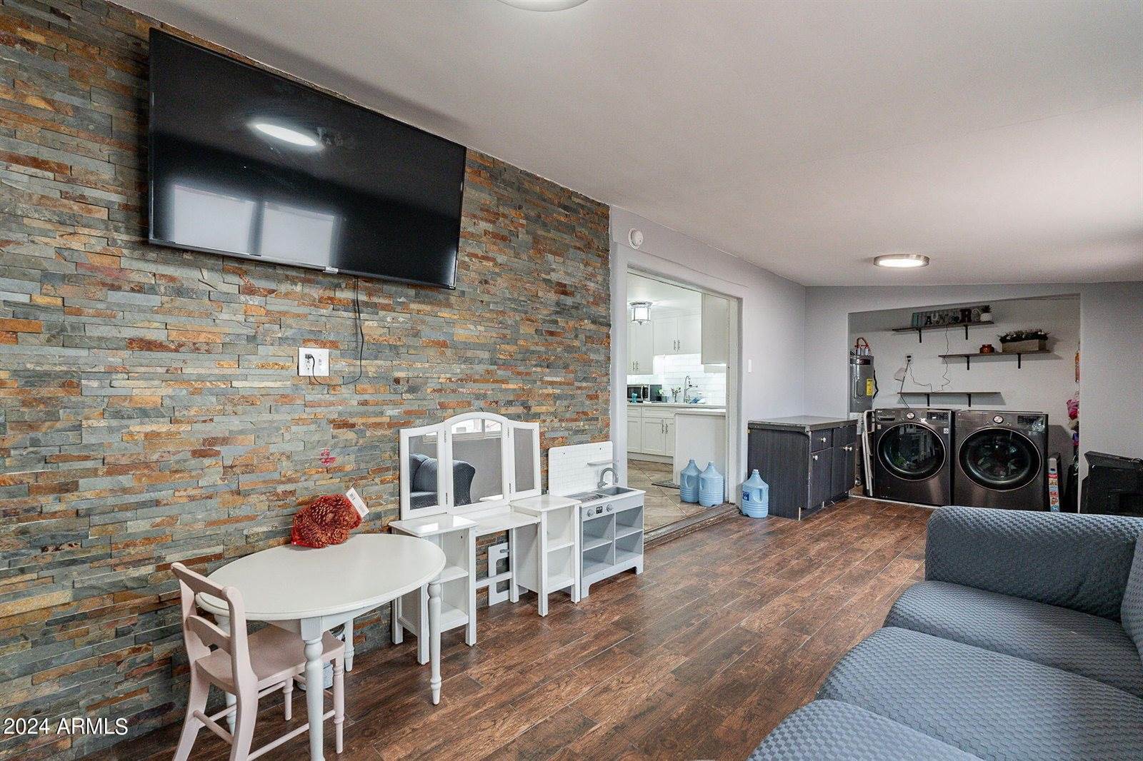 6821 West Coronado Road, Phoenix, AZ 85035