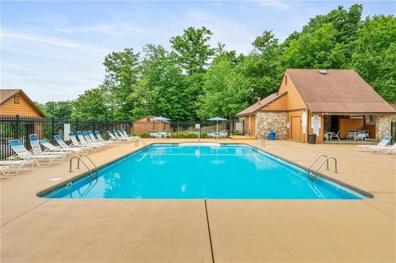 2108 Swiss Mountain Dr, Seven Springs Resort, PA 15622