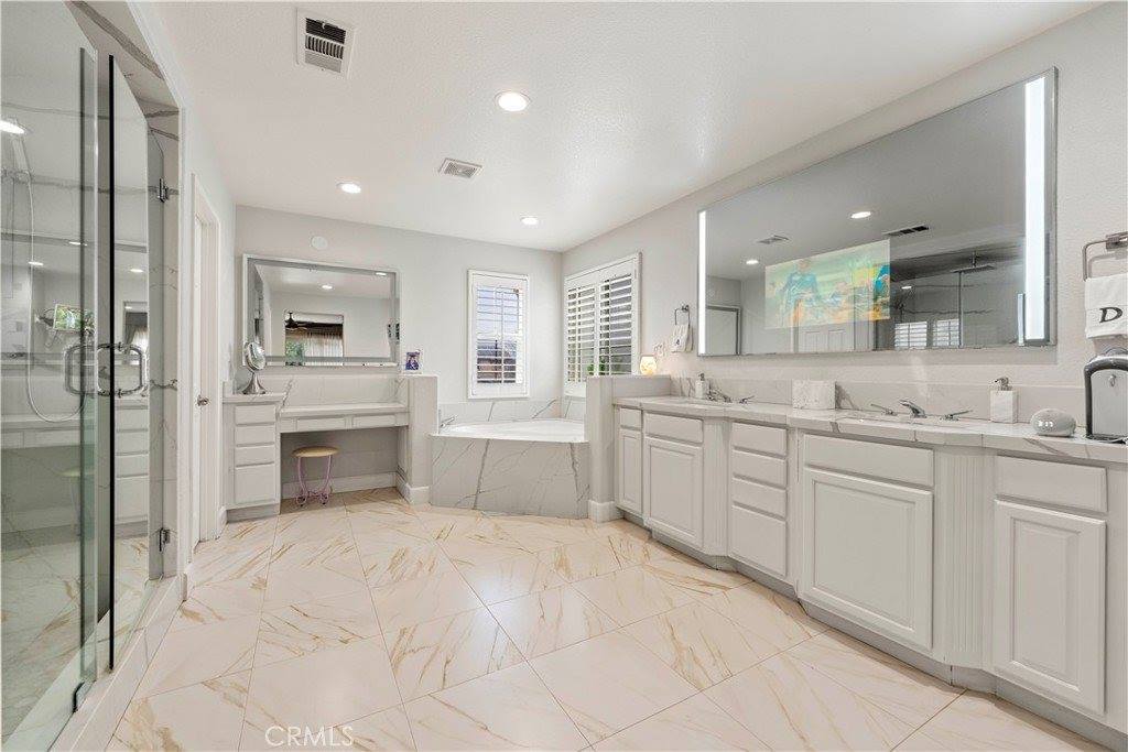 29339 Las Terreno Lane, Valencia, CA 91354