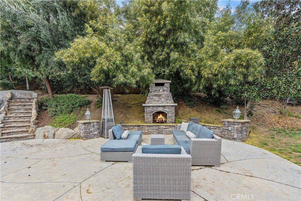 29339 Las Terreno Lane, Valencia, CA 91354