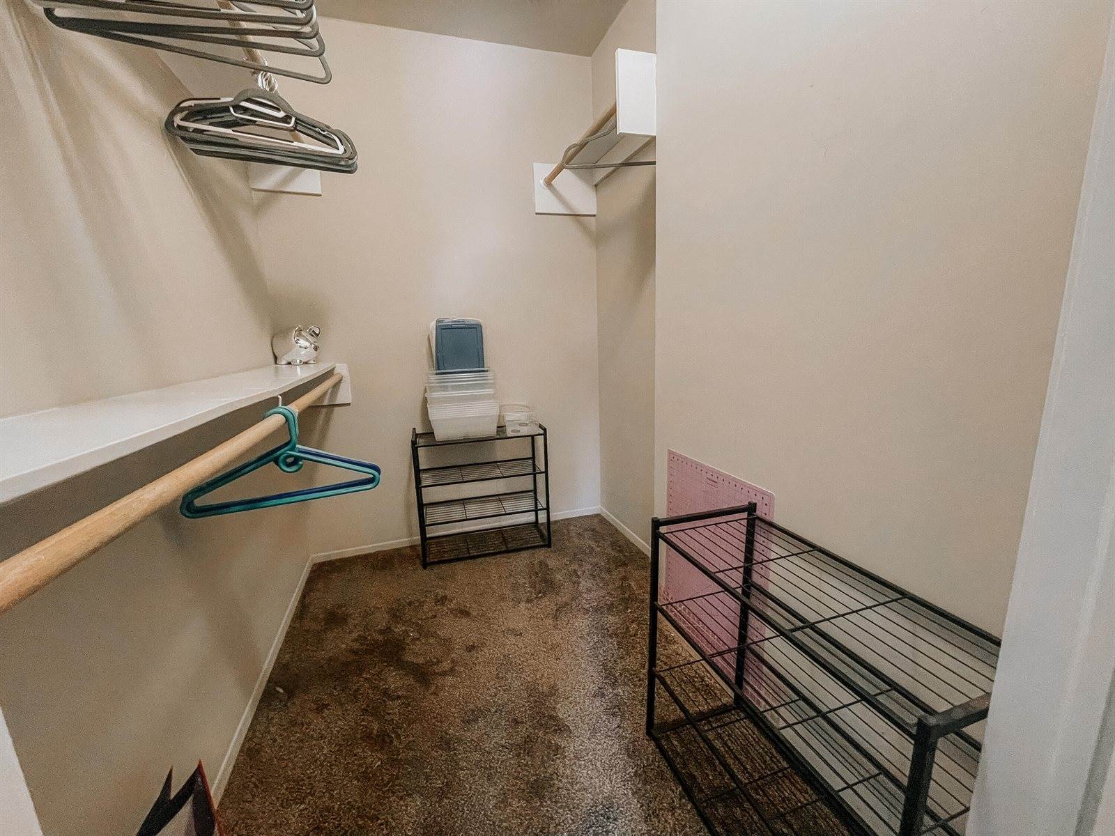 60 Pine Tree Ridge Drive, Waterford, MI 48327