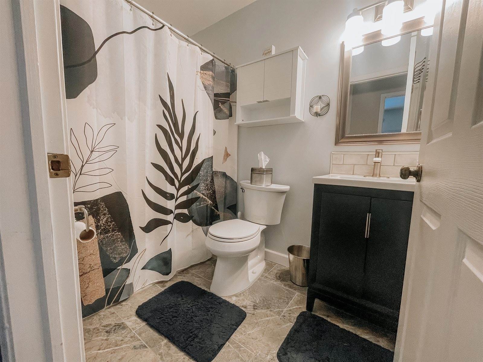 60 Pine Tree Ridge Drive, Waterford, MI 48327